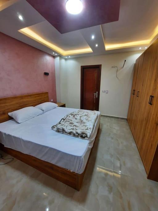 المهندسين جامعة الدول اطلالة على النيل مميز Apartment Cairo
